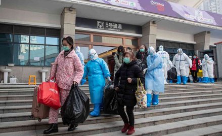 Chiny: Coraz więcej przypadków "przywiezienia" wirusa spoza kraju