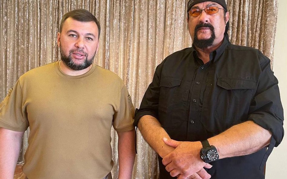 Steven Seagal w Ołeniwce. Chce pokazać "prawdę o wojnie"