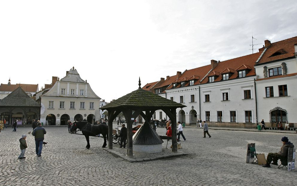 Niepowtarzalny klimat Kazimierza przyciąga nie tylko turystów, ale i artystów.