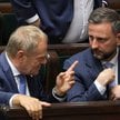 Premier Donald Tusk (L) i wicepremier, minister obrony narodowej Władysław Kosiniak-Kamysz (P)