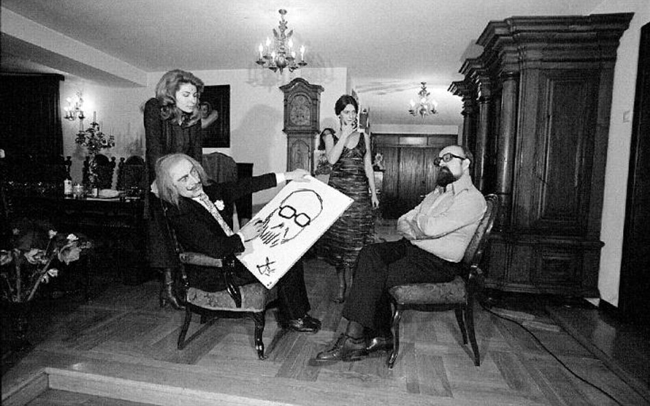 Marian Eile, bez tytułu, z cyklu Dali rewizytuje Pendereckich, 1976, fotografia