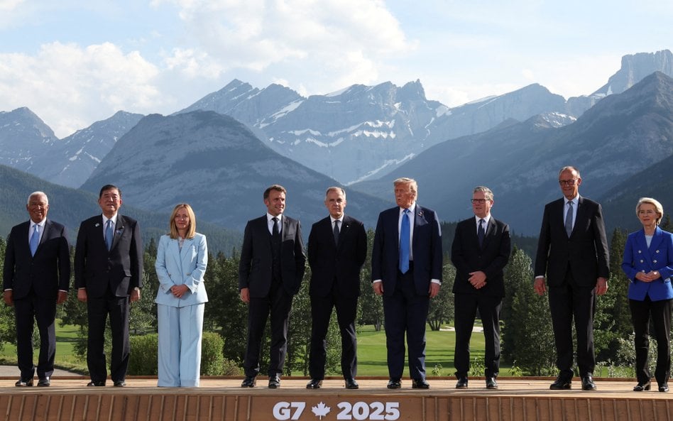 Wspólne zdjęcie uczestników szczytu G7