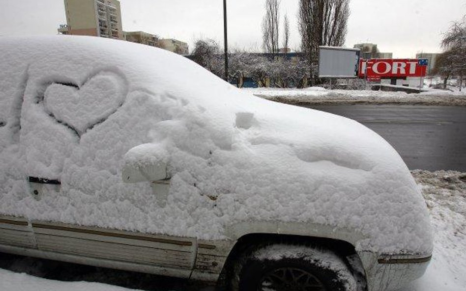 Śnieg zniechęca do zakupów