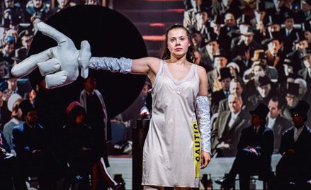 „Klątwa rodziny Kennedych” z Teatru im. Żeromskiego w Kielcach