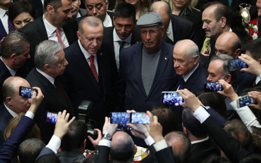 Erdogan: Pouczają Turcję, a sami mają krwawą historię