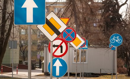 Polska tonie w znakach drogowych