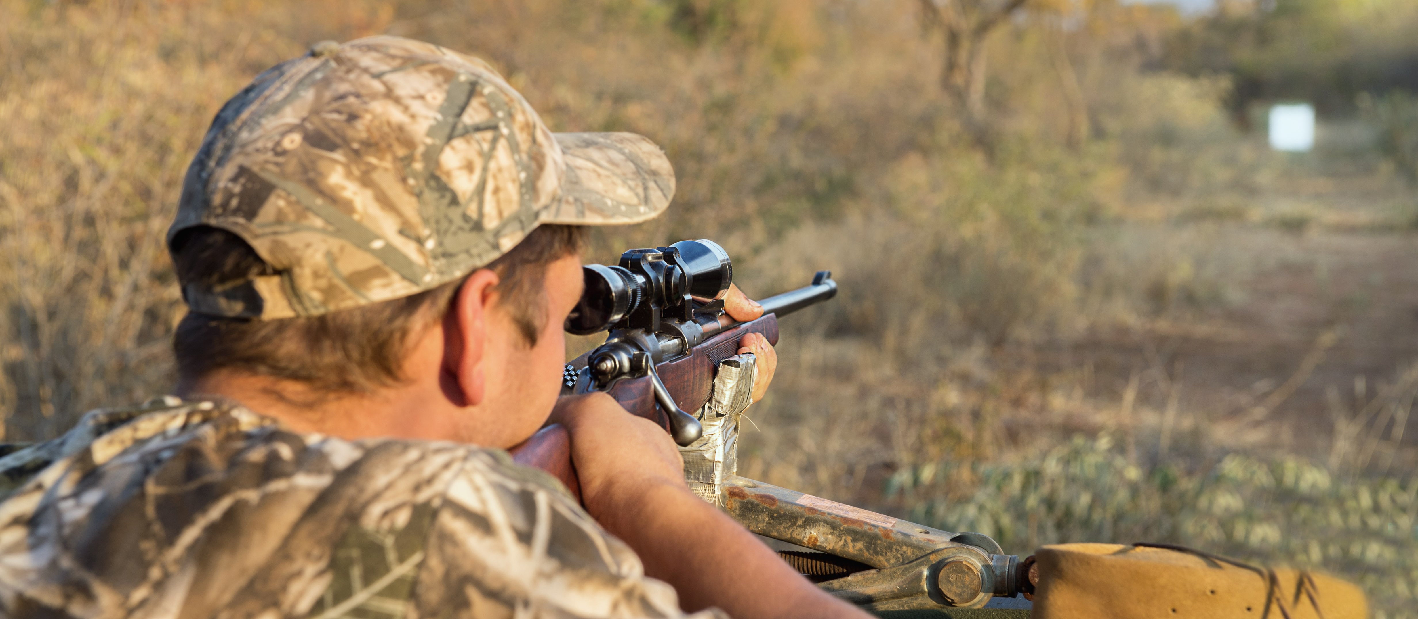 Rafał Dębowski: Zabawy bronią w walce o słupki poparcia