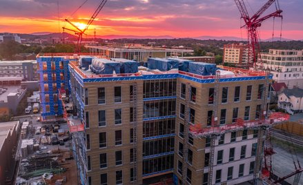 Spowolnienie na rynku mieszkaniowym spowolnieniem, ale deweloperzy myślą o kolejnych latach i gromad