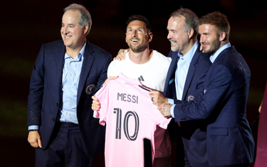 Prezentacja Leo Messiego przyciągnęła tłumy kibiców. Czas pokaże, ilu wykupi bilety i abonamenty na 