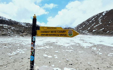 Na Mount Everest zginęło dwóch wspinaczy