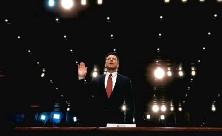 James Comey był szefem FBI w latach 2013–2017. Donald Trump odwołał go, wskazując jako powód nieodpo