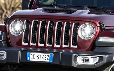 Jeep chce oferować swoje nowe modele również z silnikami spalinowymi
