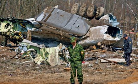 Rosyjskie „Izwiestija”: Macierewicz uważa, że dobry Rosjanin to martwy Rosjanin