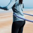 Hula-hoop błyskawicznie stał się jednym z najbardziej rozpoznawalnych gadżetów lat 50.