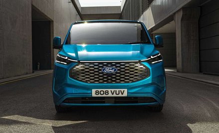 Ford E-Transit Custom: Elektryczny transporter z przodem w stylu e-Mustanga