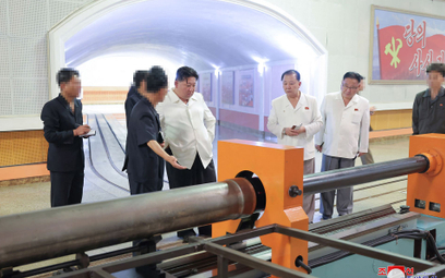 Kim Dzong Un wizytuje północnokoreańskie fabryki broni i amunicji