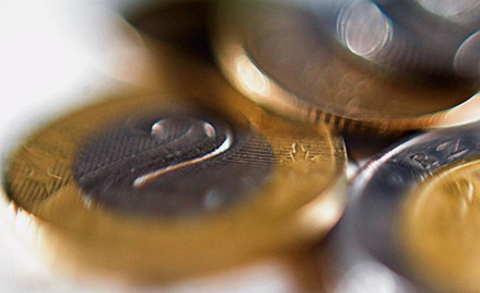 Kaucja z zasady nie jest zaliczana na poczet ceny i podlega zwrotowi