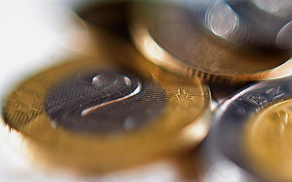 Kaucja z zasady nie jest zaliczana na poczet ceny i podlega zwrotowi