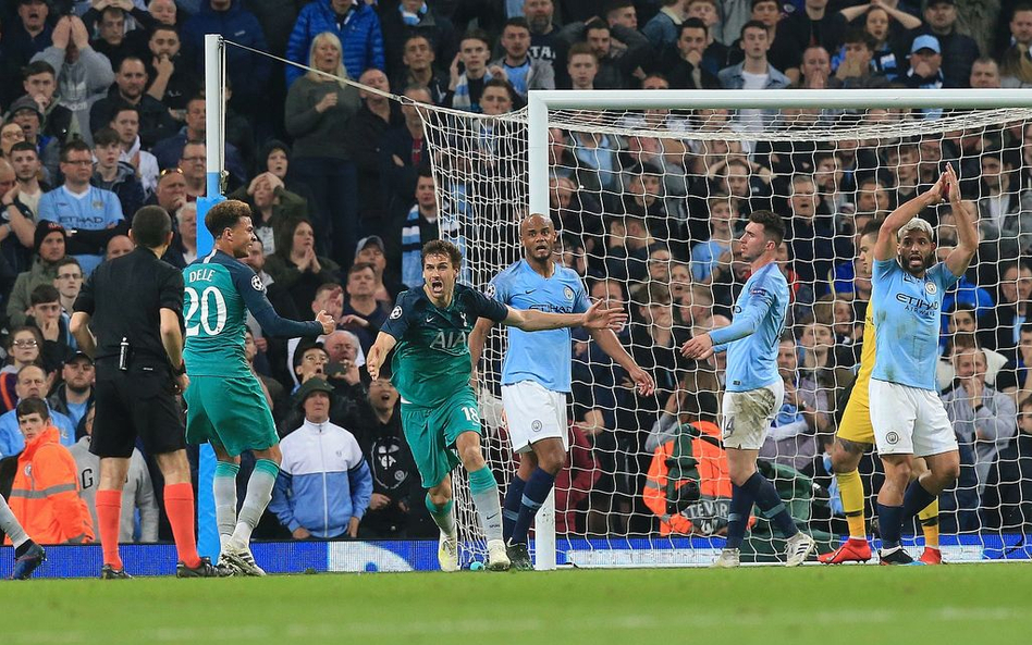 Ligi zagraniczne: Manchester City - Tottenham hitem świąt
