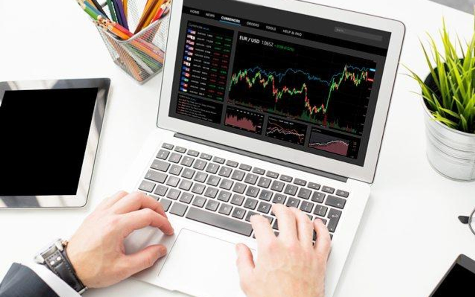 Dzięki modułowi dealingowemu w aplikacji PekaoBiznes24 można szybko z dowolnego miejsca wymieniać wa