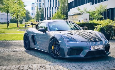 Porsche 718 Cayman GT4 RS
