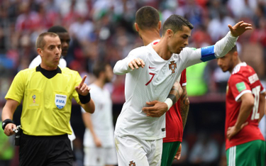 Sędzia nie prosił o koszulkę Ronaldo. FIFA wydała komunikat
