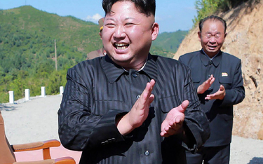 ??Zadowolony Kim Dzong Un po kolejnej udanej próbie rakietowej w lipcu tego roku. afp