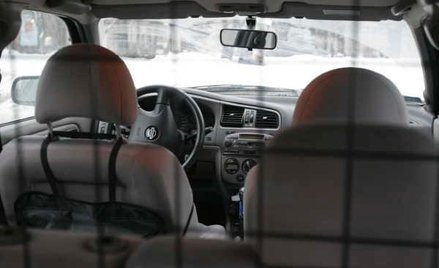 Odliczysz pełny VAT od czynszu i paliwa do samochodu z kratką