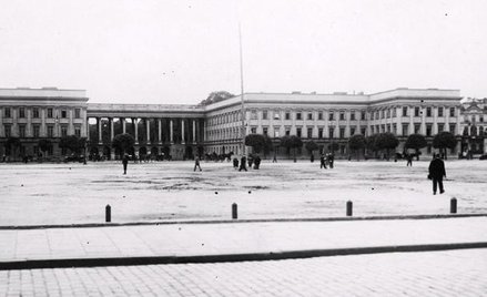 Pałac Saski był pałacem królewskim. Rozbudował go król Polski August II Mocny