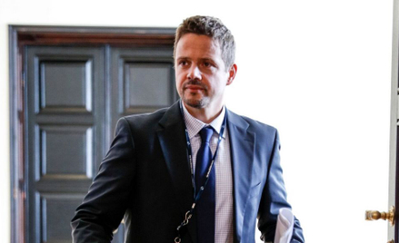 Trzaskowski odcina się od słów Grzegorza Schetyny o szarańczy