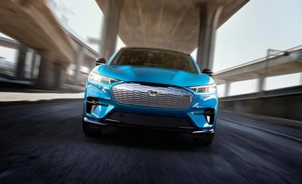 Oficjalne zdjęcia Mustanga Mach E. Tak wygląda elektryczny SUV Forda
