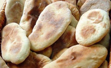 Proziaki na Podkarpaciu można zjeść m.in. z bryndzą, mięsem, wędzonym pstrągiem czy humusem.