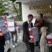 Projekty obywatelskie, które muszą mieć podpisy co najmniej 100 tys. osób, to obok petycji inna form