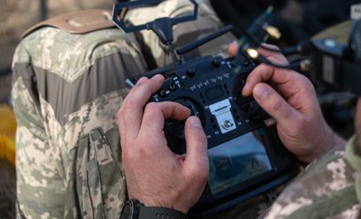 Akademia dronowa Tadajewskiego: ukraińscy żołnierze z frontu mają szkolić operatorów dronów. Eksperc