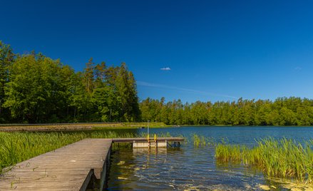 Strefa ciszy na jeziorze – zakaz pływania skuterem