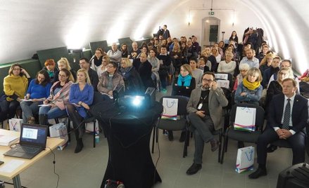 Pierwsza część spotkania odbyła się w dawnej prochowni przy lotnisku