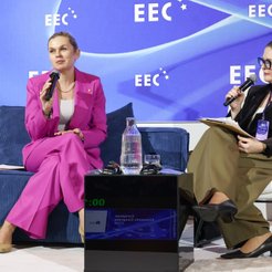 Barbara Nowacka i Ewa Szadkowska