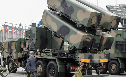 „Die Welt”: Niemcy i Francja wykluczają Polskę z projektów zbrojeniowych