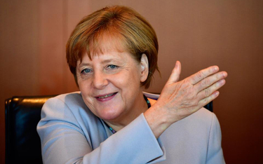 Angela Merkel wygrywa w sondażach
