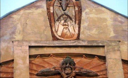 Niestniejąca już płaskorzeźba z Mefistofelesem