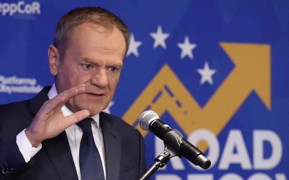 Donald Tusk odcina się od wypowiedzi Bronisława Komorowskiego