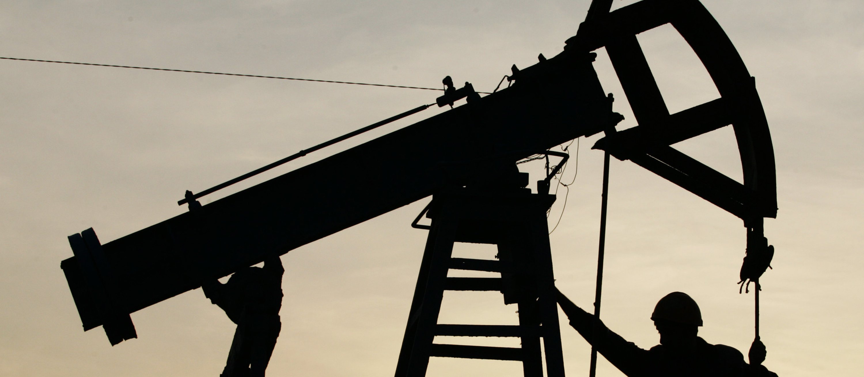 Globalny alarm na rynku ropy. 126 dolarów i widmo recesji