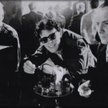 Jako Maciek Chełmicki na planie filmu „Pierścionek z orłem w koronie” z Andrzejem Wajdą i Rafałem Kr