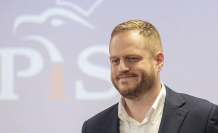 Dla ministra cyfryzacji Janusza Cieszyńskiego (na zdjęciu) niego nie ma wsi w Warmińsko-Mazurskiem, 