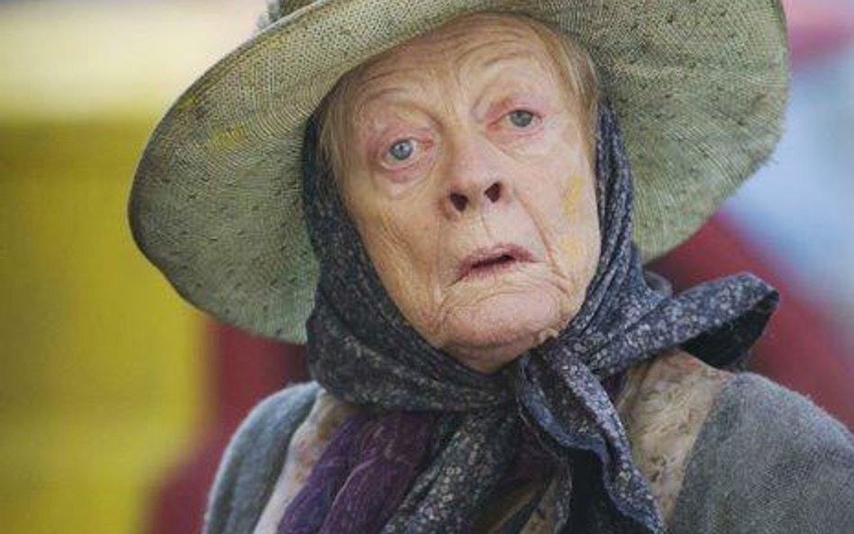 Maggie Smith jako tytułowa dama w vanie