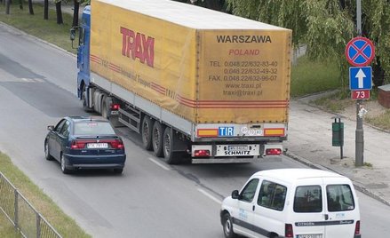 Czy w ewidencji przebiegu pojazdu trzeba wykazać każdą trasę