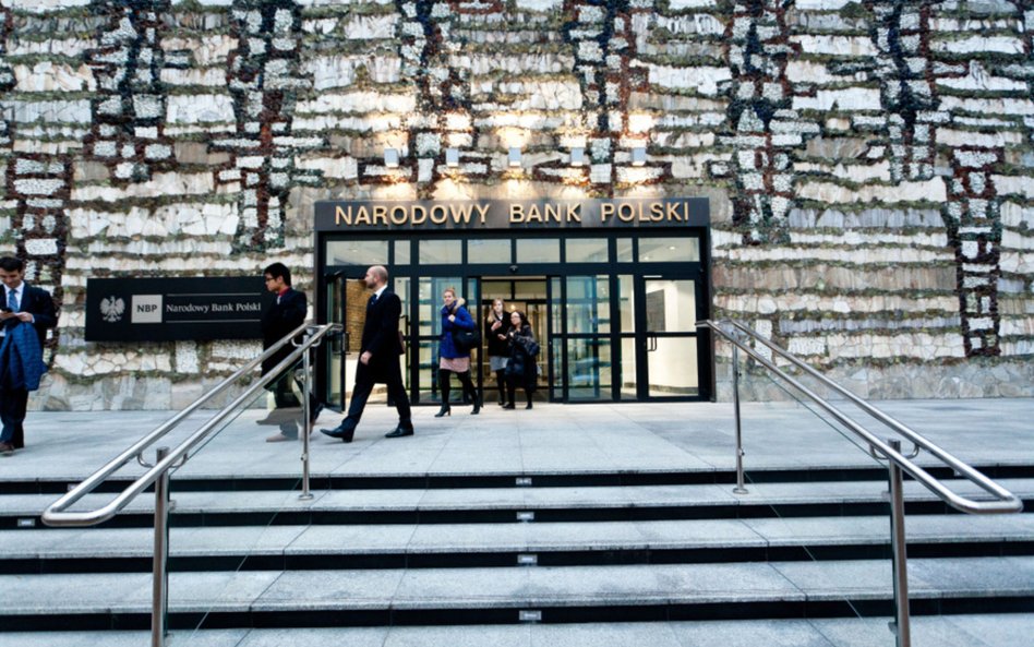 Ekonomista BNP Paribas: Na rynku walutowym NBP może więcej niż rząd