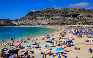 Hiszpania powoli odbudowuje straty w turystyce. Potrzebuje jeszcze roku