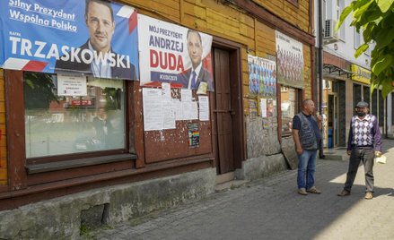 Sondaż dla "Rzeczpospolitej": Trzaskowski przed Dudą