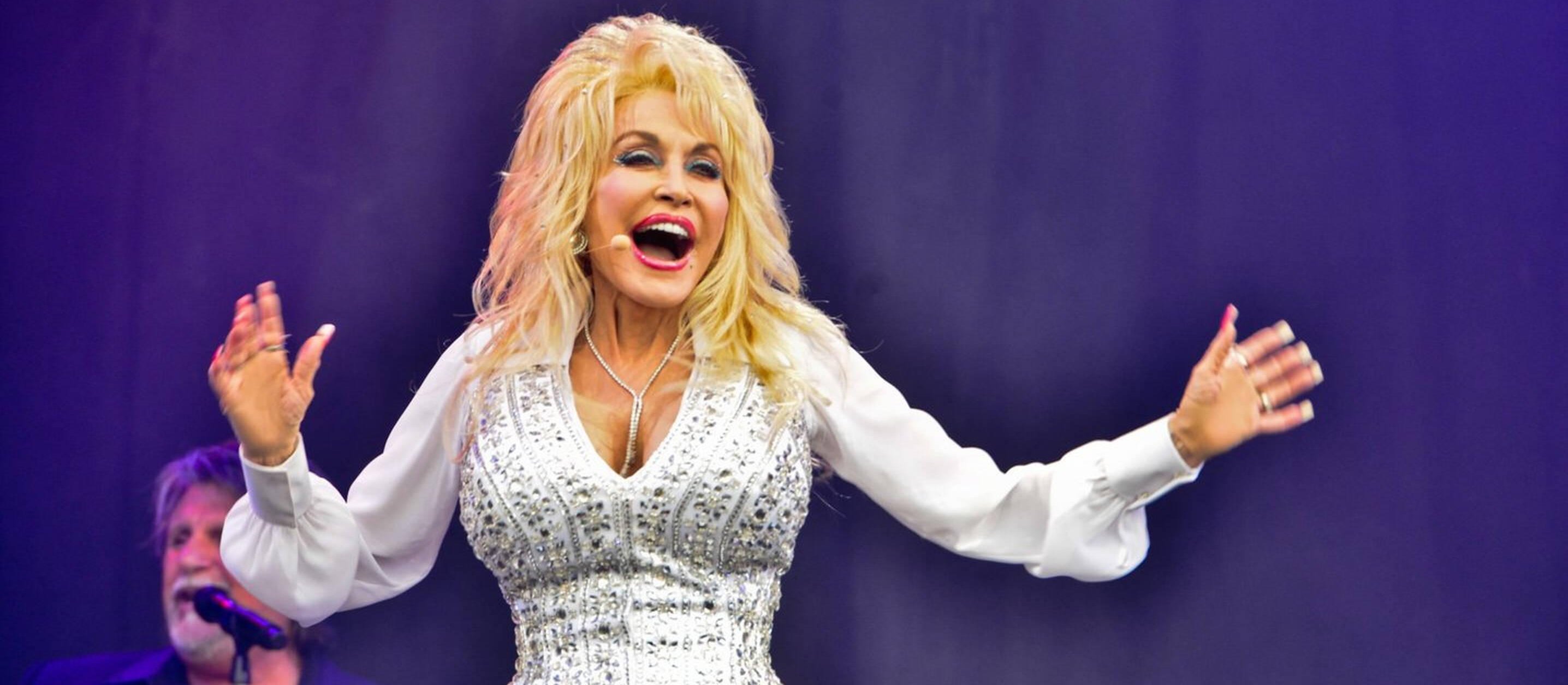 80-letnia Dolly Parton idolką młodego pokolenia. Jak tego dokonała?